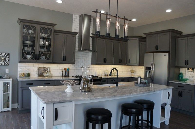 River White Granite Countertops (Pictures, Cost, Pros & Cons)