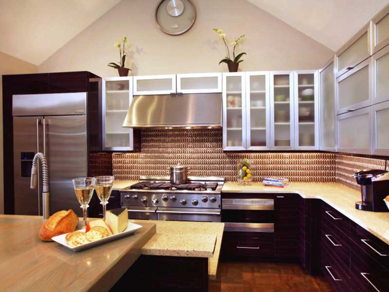 Neutral and Brown Kitchen