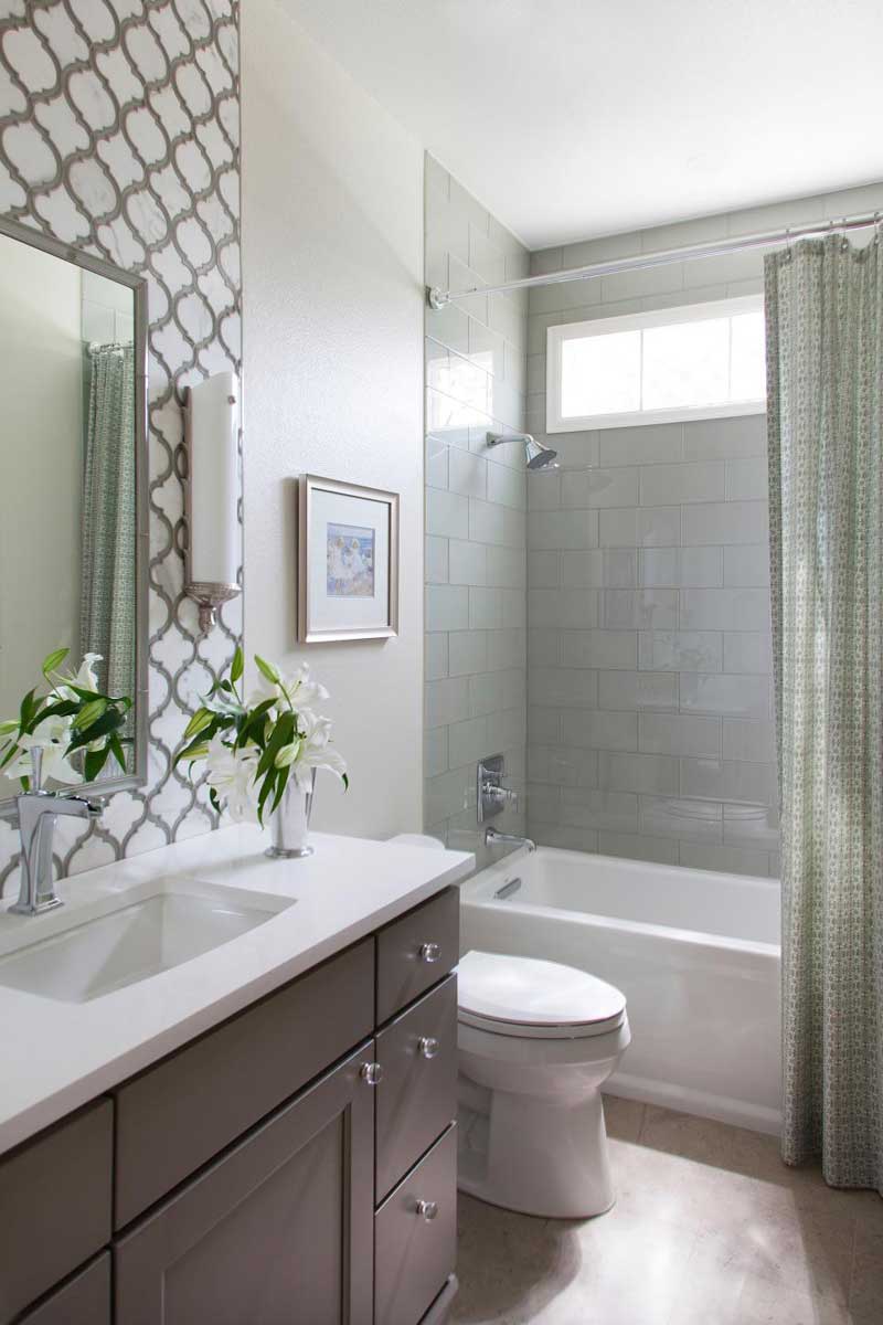 Traditional Bathroom with Decorative Tile