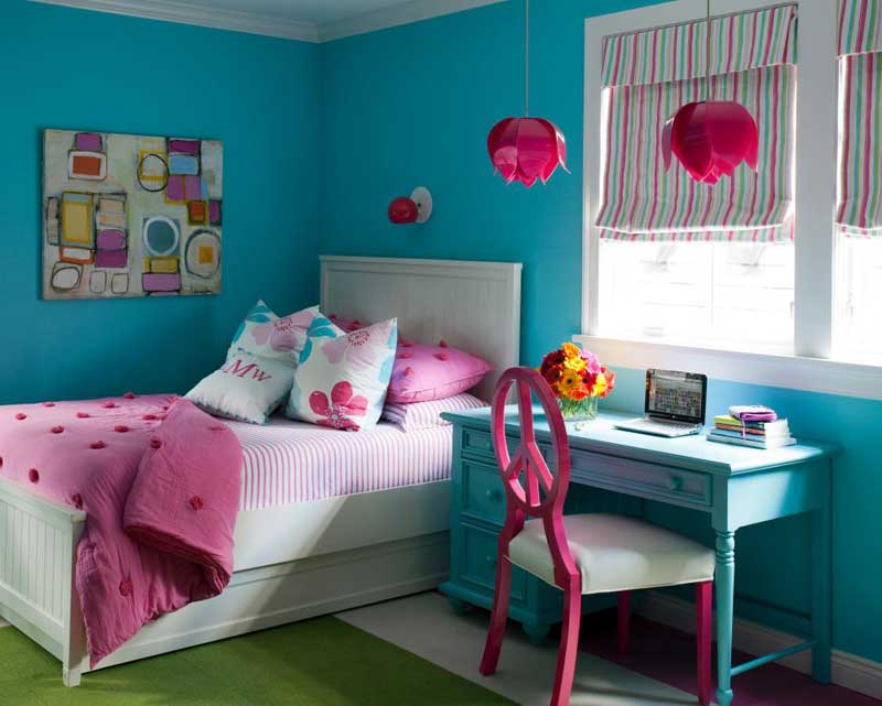 Teenage Girl Bedroom With Pink Pendant Lights