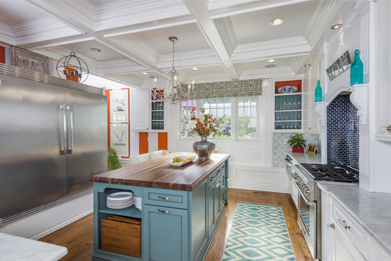 Kitchen Island with 6 Light Candle Chandelier