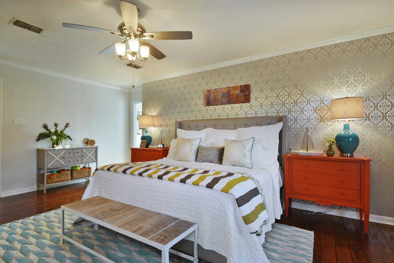 master bedroom with decorative ceiling fan light 