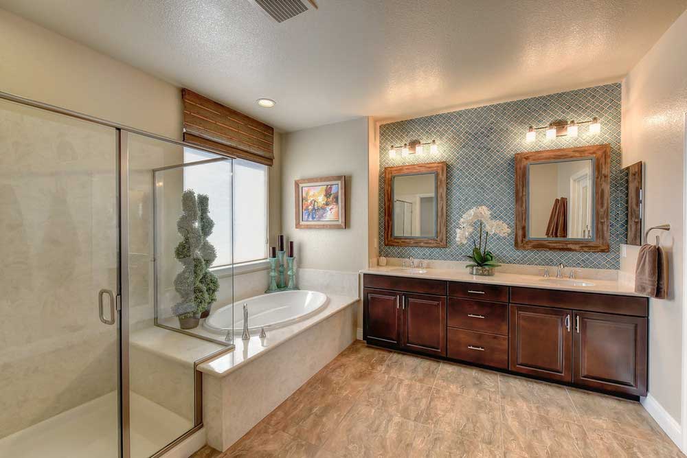 bathroom with 4-light wall sconce