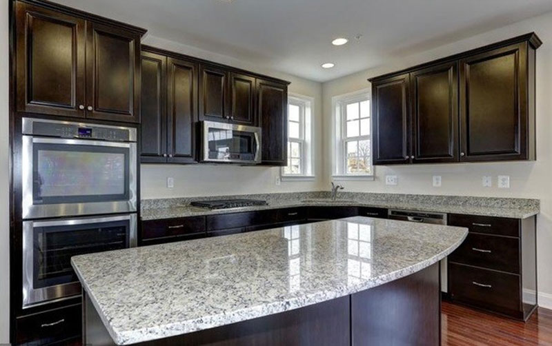 Modern kitchen with Santa Cecilia Light Granite