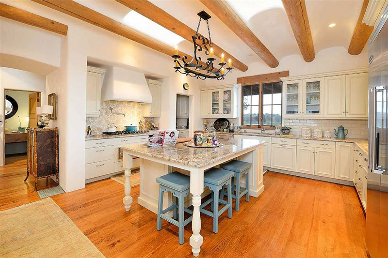 Country kitchen with river white granite