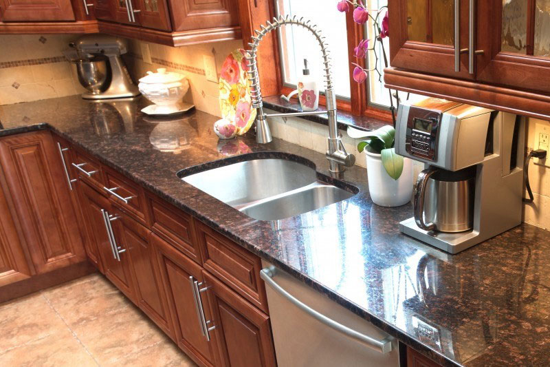 Tan Brown Granite Countertops Pictures, What Color Goes Best With Brown Countertops