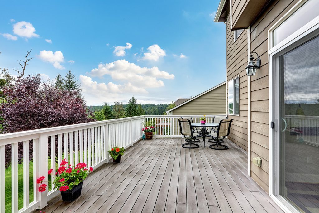 8 Best Deck Stain Colors For Wooden Decks