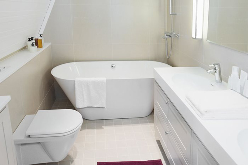 10 Best Soaking Tubs for Small Bathrooms - Homeluf.com