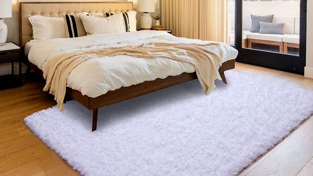White Fluffy Rug for Bedroom