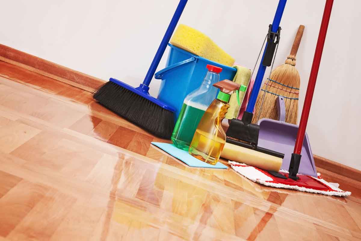 5 Best Hardwood Floor Care Kits