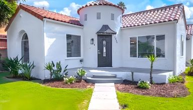 1929 Small Spanish-Style Home