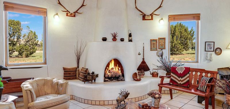 12 Santa Fe Adobe Fireplace Ideas That Bring Southwest Magic Indoors