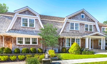 10 Key Characteristics of Shingle Style Homes