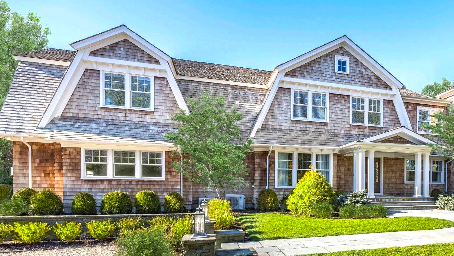 10 Key Characteristics of Shingle Style Homes
