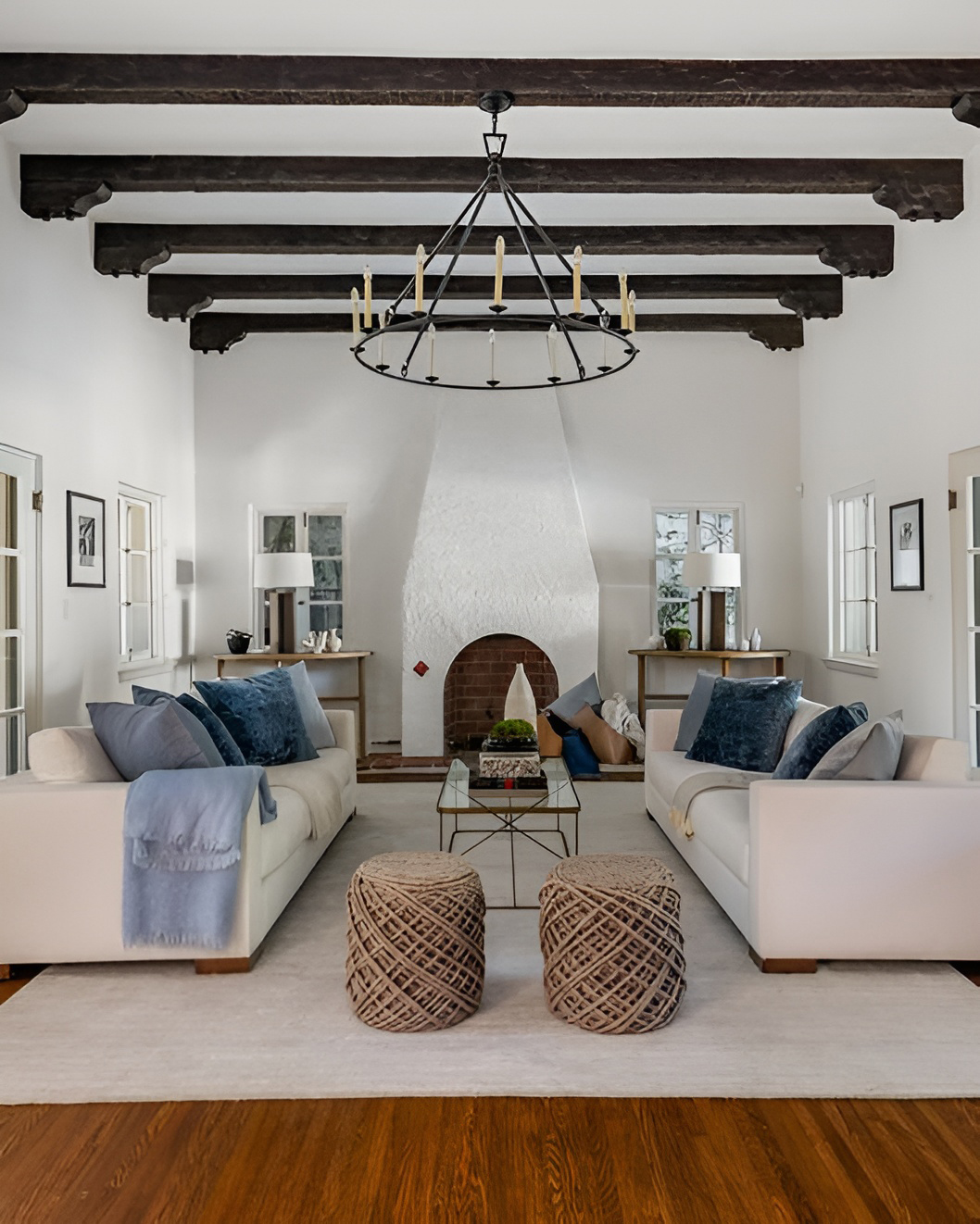 Modern Spanish Living Room Decor Tips