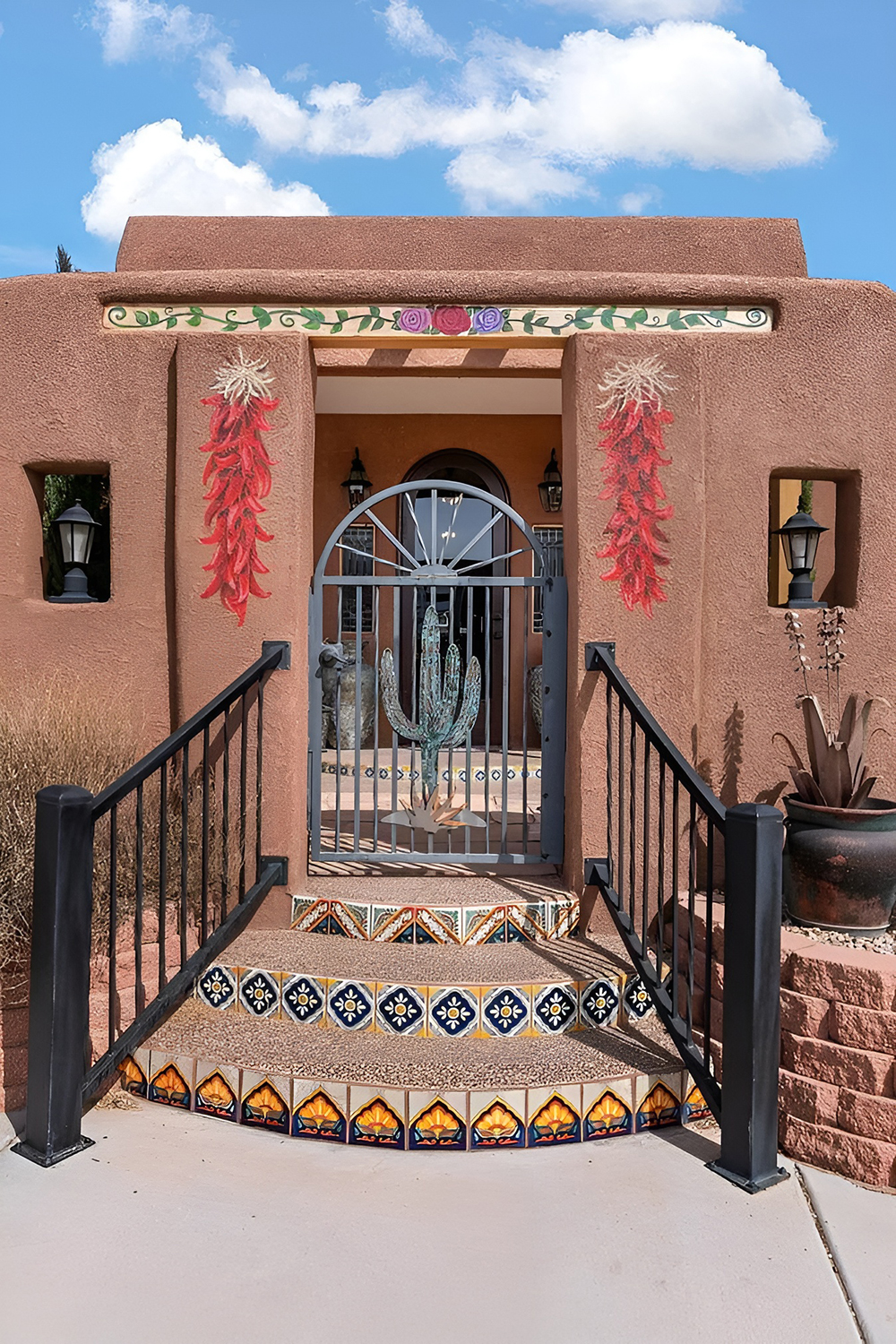 20 Santa Fe Front Entry Gate Ideas to Wow Your Guests