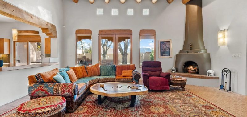Santa Fe Living-Room Decor Ideas That Wrap Your Home in Desert Warmth