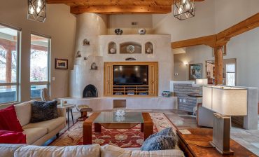 10 Santa Fe Style Decor Ideas to Bring Southwest Vibes Into Your Home