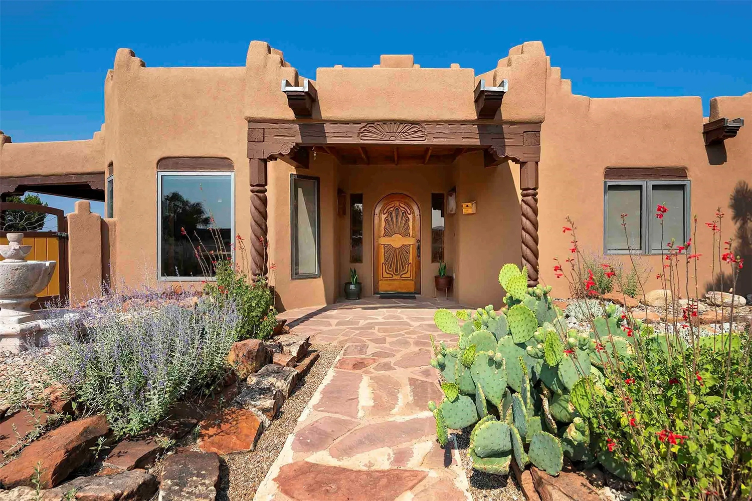 Santa Fe Style Home Exterior Colors for Authentic Southwestern Charm
