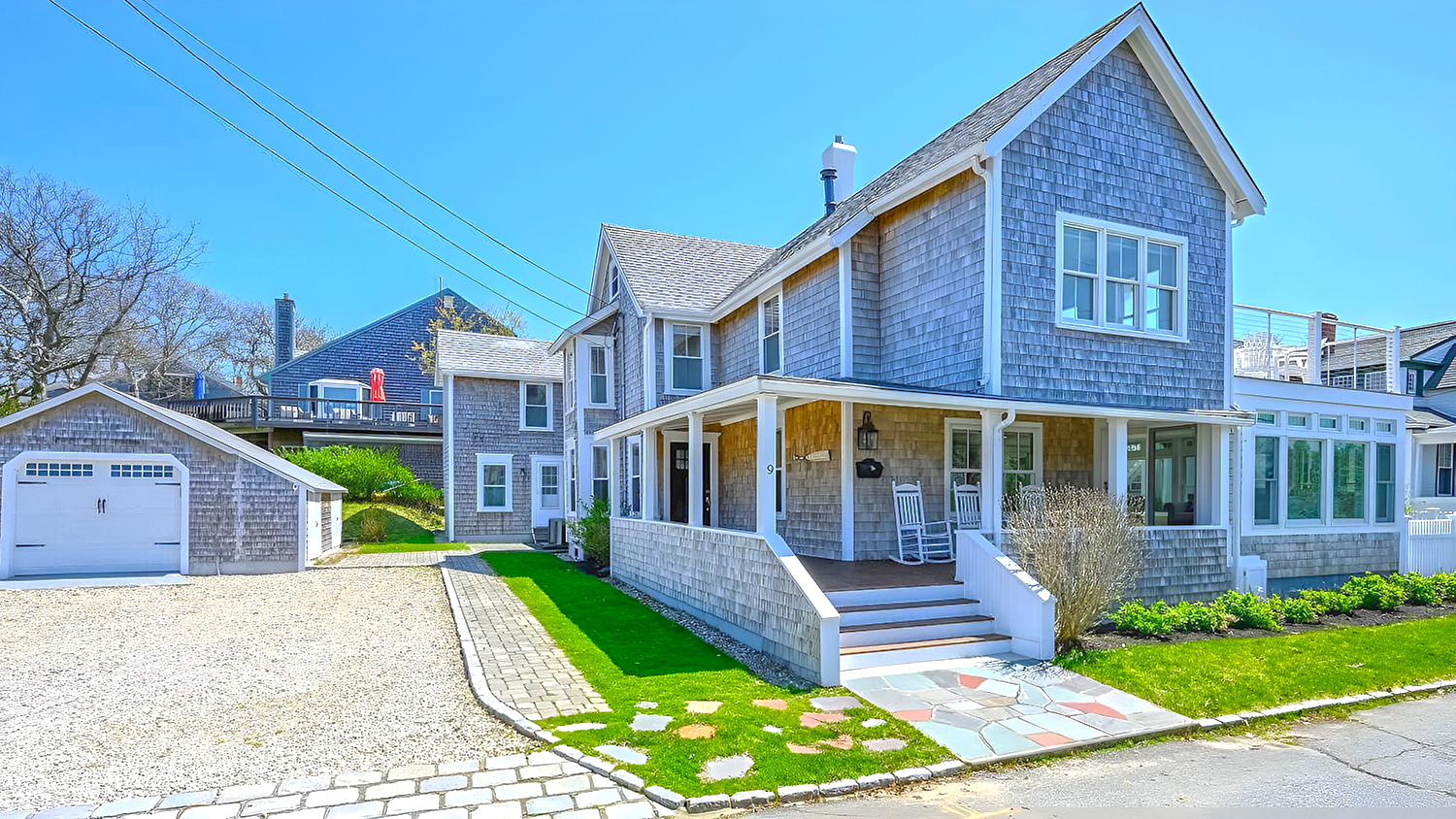 Shingle style homes