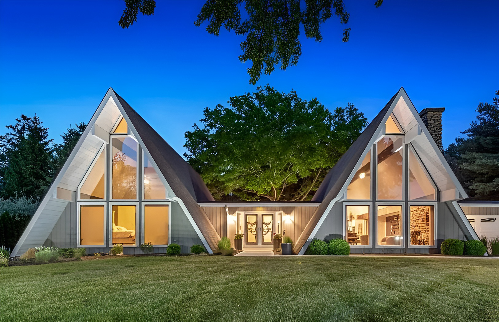 Double-A-Frame-Home Exterior Design