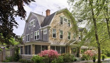 7 Gorgeous Shingle Style Home Designs for Your Dream Home!
