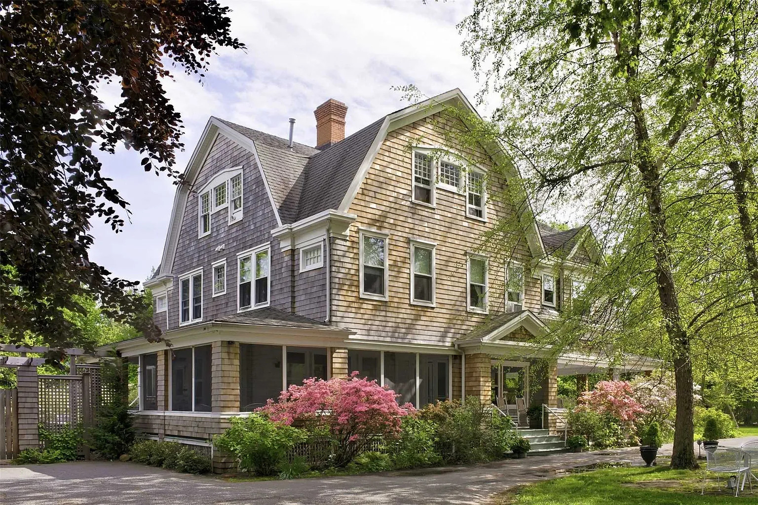 7 Gorgeous Shingle Style Home Designs for Your Dream Home!