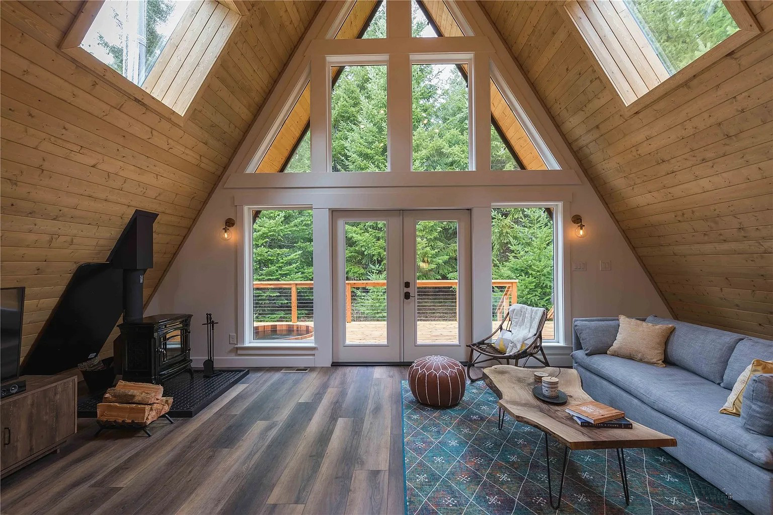 15 Cozy A-Frame Cabin Interiors