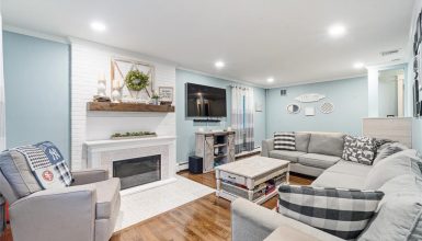 Cozy Cape Cod Living Room Layouts: 9 Effortless Ways to Arrange Your Space