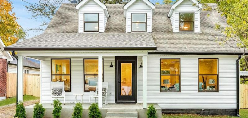 30 White Cape Cod Exterior Color Schemes