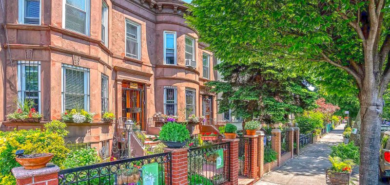 A Closer Look at This Brownstone’s Exterior and Interior Design