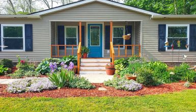 20 Stunning Manufactured Home Landscaping Designs