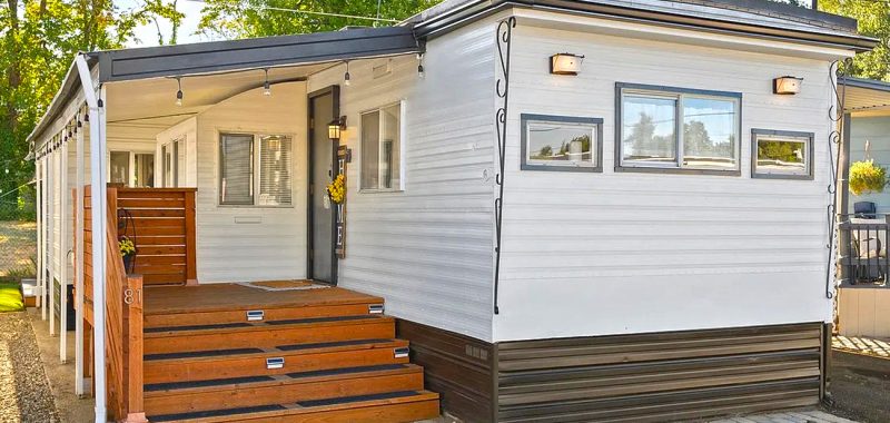 1962 Manufactured Home Makeover Exterior