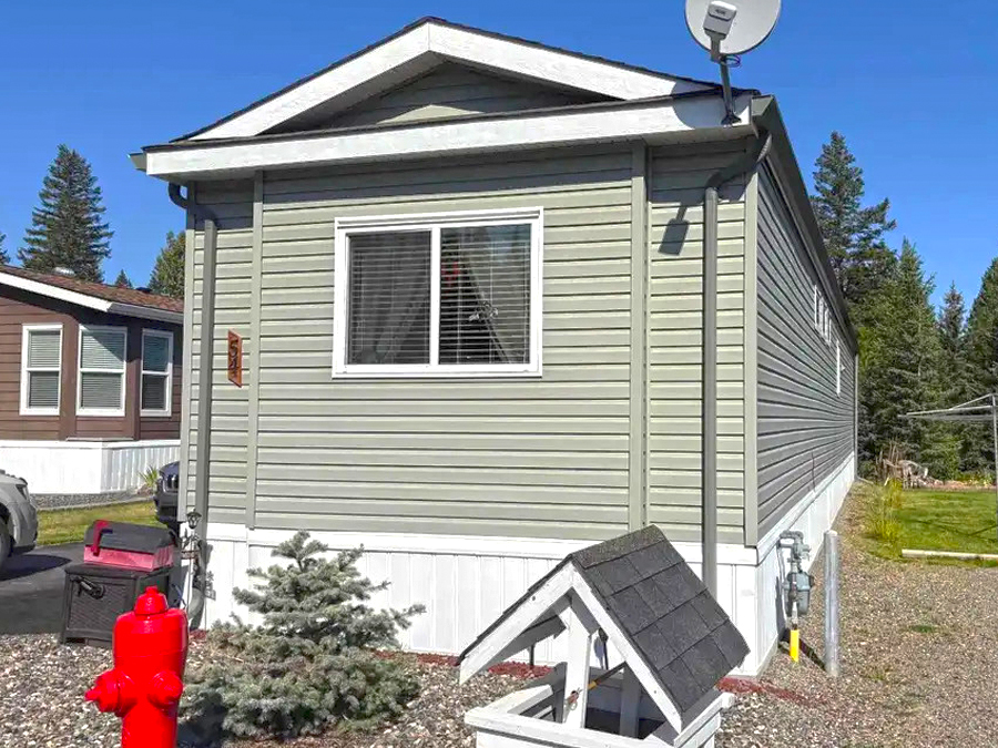Manufactured Home Feels Like a Real House