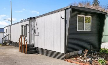Step Inside This Ultra-Inviting Manufactured Home Makeover