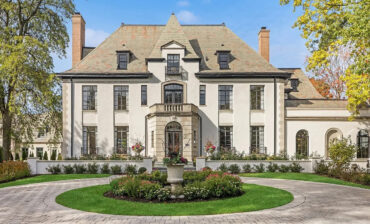 17 French Chateau Style Homes That Capture Storybook Elegance