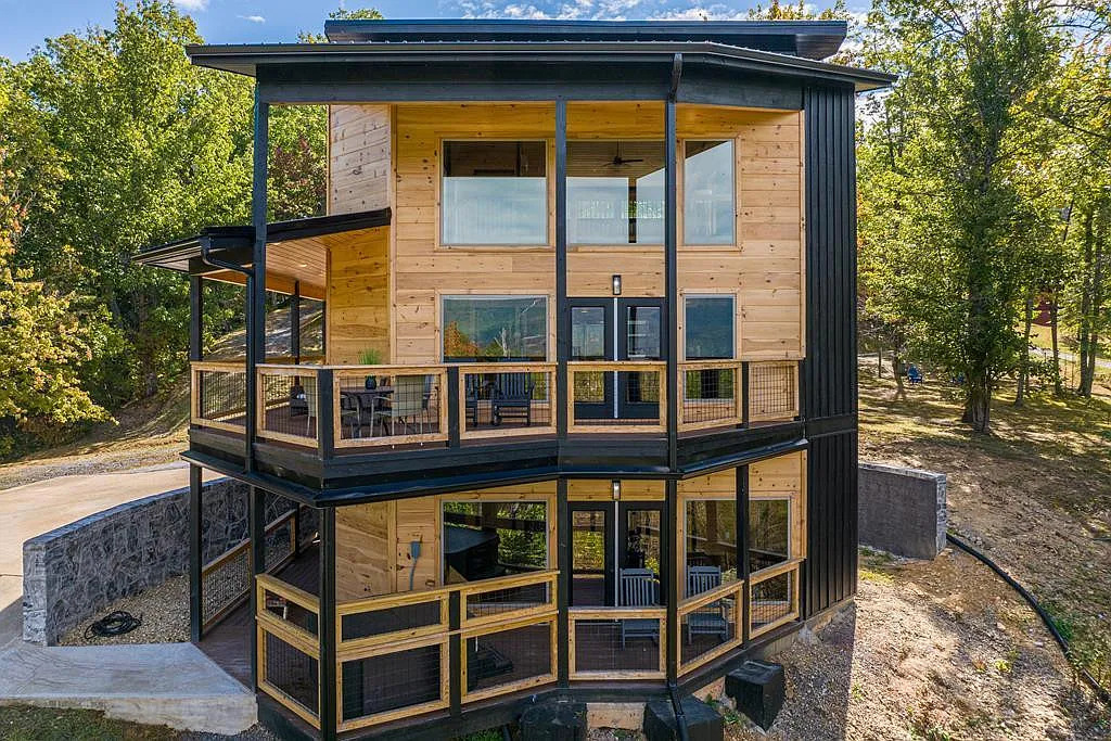 Modern Mountain Cabin Design