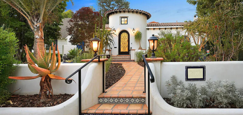 Stunning Modern Spanish Home Design