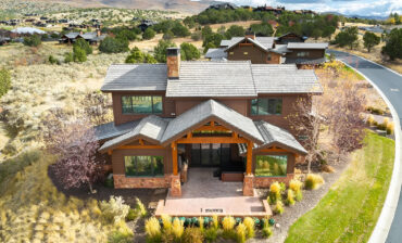21 Rustic Mountain Home Exterior Design Ideas