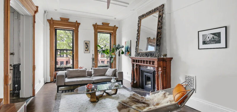 Brownstone Living Room Ideas: 27 Timeless Ways to Get That Classic NYC Look at Home