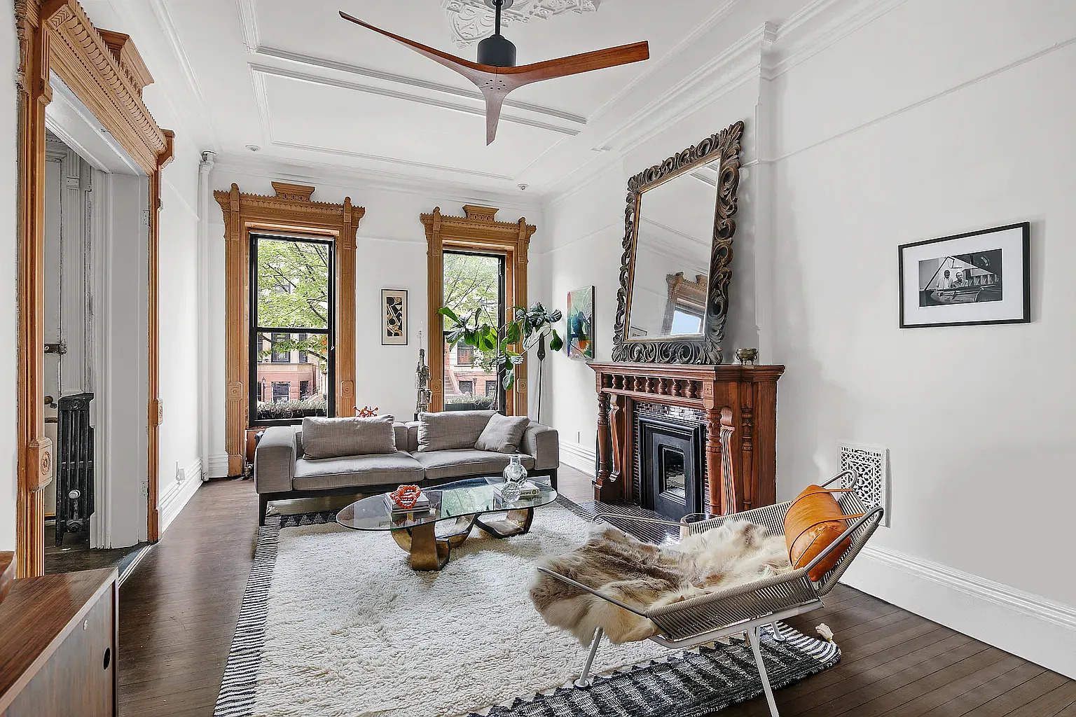 Brownstone Living Room Ideas: 27 Timeless Ways to Get That Classic NYC Look at Home