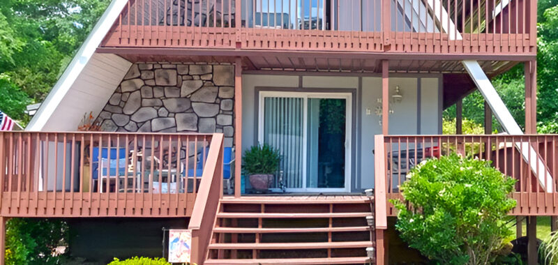 15 A-Frame House Balcony Designs for Curb Appeal