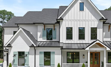 21 Farmhouse Exterior Paint Color Scheme Ideas for Timeless Curb Appeal