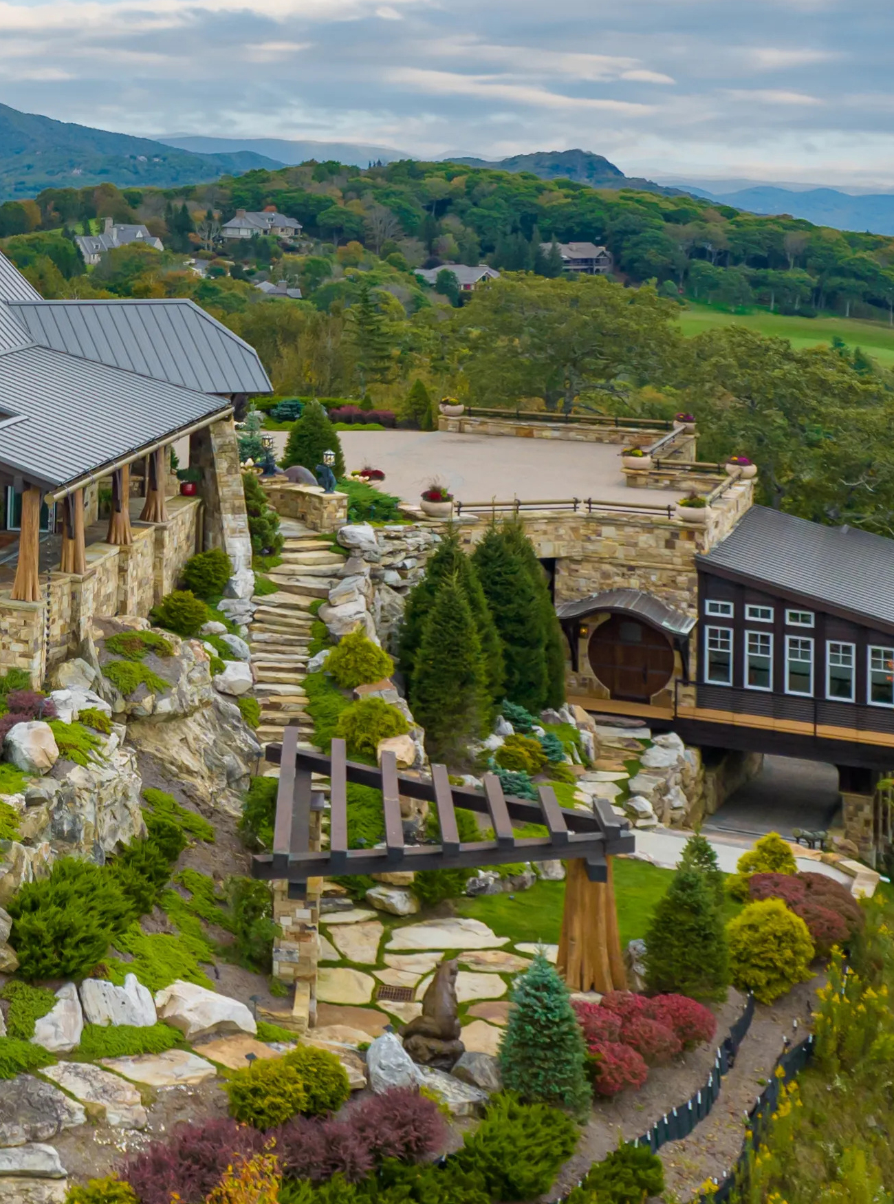 15 Mountain Home Landscaping Ideas