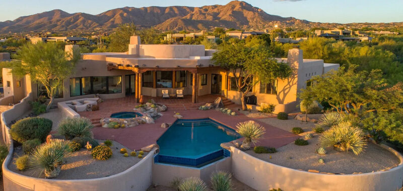 18 Santa Fe Backyard Ideas With Pools, Patios, and Desert Charm