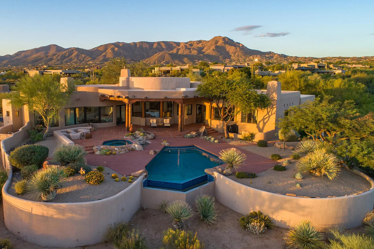 18 Santa Fe Backyard Ideas With Pools, Patios, and Desert Charm