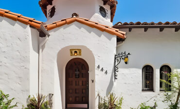 Spanish House Entrance Design