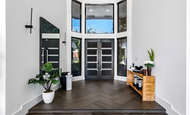 Contemporary House Entryway Ideas