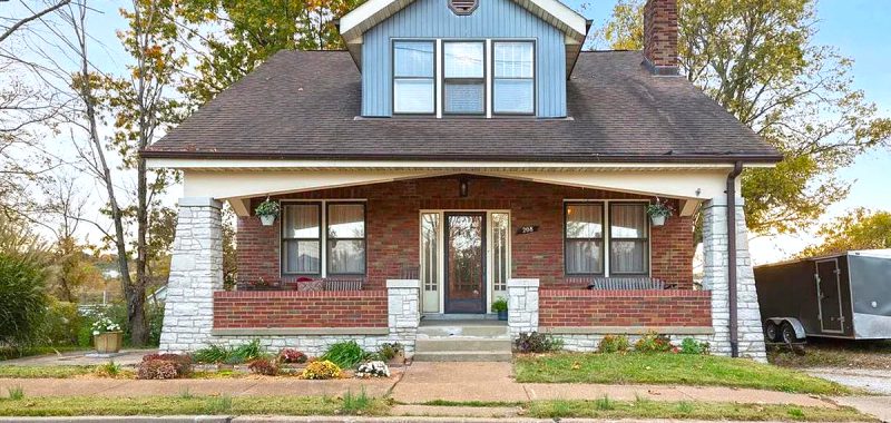 Brick craftsman house