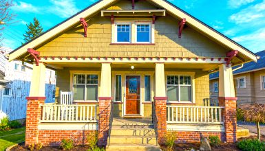 Green Craftsman House Exterior Color Ideas for Timeless Curb Appeal